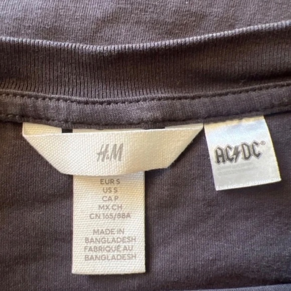 H&M AC/DC Tee - Picture 3 of 3